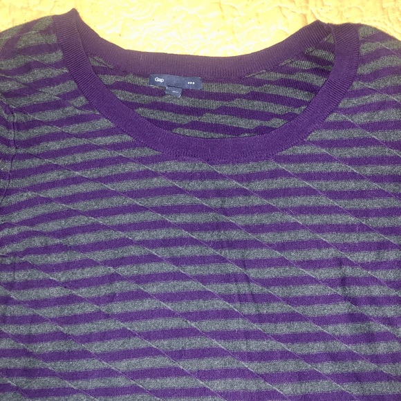 🔄 Gap Cotton Sweater 💜🖤 - Picture 5 of 11